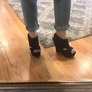 Cutout wedges